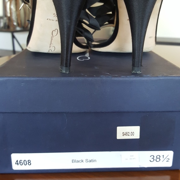 Oscar de la Renta Satin Heel 38 - Picture 7 of 8